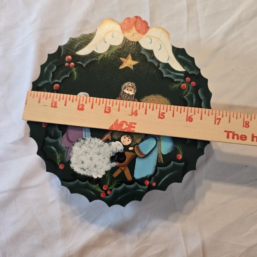 Vtg. Wooden Lazy Susan Hand-Painted Christmas Nativity Holly Berry‎ 7.25